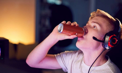 Enerji içecekleri çocuk zihinsel sağlığını tehdit ediyor