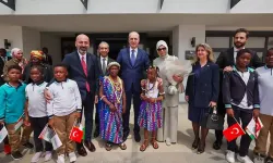 Numan Kurtulmuş Uluslararası Maarif Vakfı Okulu'nu ziyaret etti