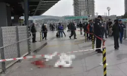İzmir'de aktarma merkezi önünde silahlı saldırı