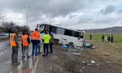 Kayseri'de cezaevi nakil aracı devrildi