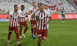 Sivasspor konuk ettiği Fatih Karagümrük'ü yendi
