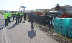 Malatya'da yolcu otobüsü devrildi