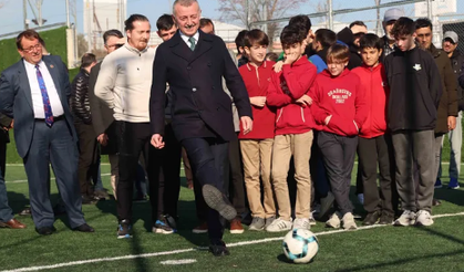 İzmit Ayazma’ya yeni futbol sahası