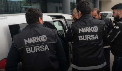 Bursa'da narko-şafak: 11 zehir taciri tutuklandı