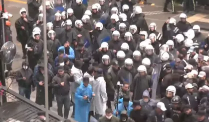 CHP Genel Merkezi’nde mahkeme kararı sonrası tahliye süreci