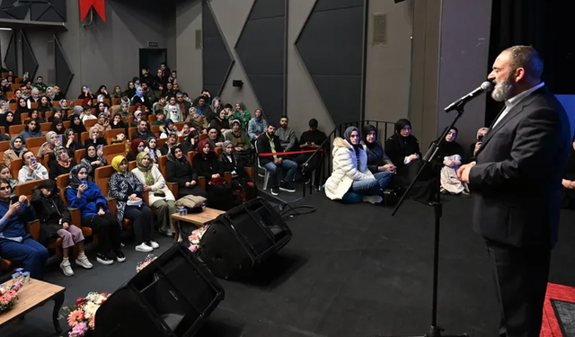 Dursun Ali Erzincanlı gönüllerin pasını sildi