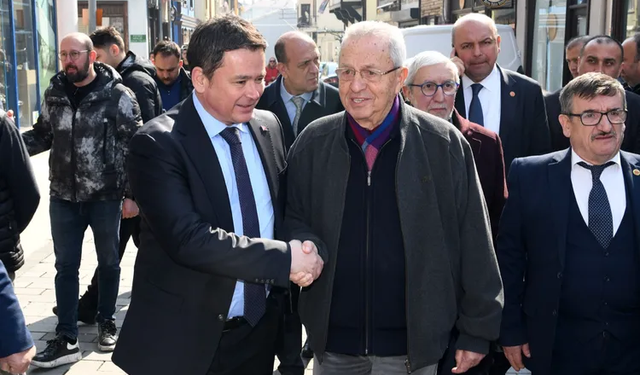 Bursa’da Başkan Aydın, Kayıhan Çarşısı esnafı ile buluştu