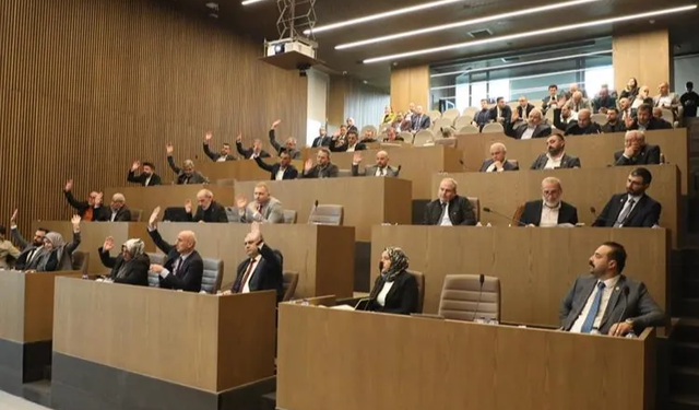 Bursa İnegöl Belediyesi 2024 yılı faaliyet raporu meclisten geçti