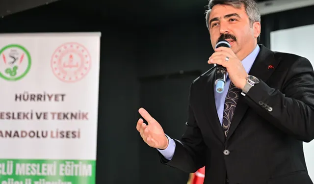 Başkan Oktay Yılmaz tecrübelerini gençlerle paylaştı