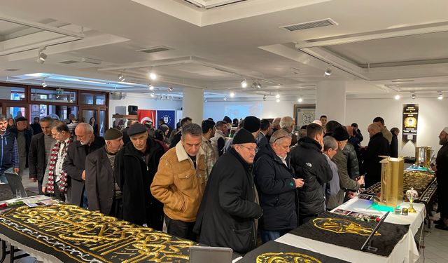 Bursa'da kutsal emanetler ziyarete açıldı