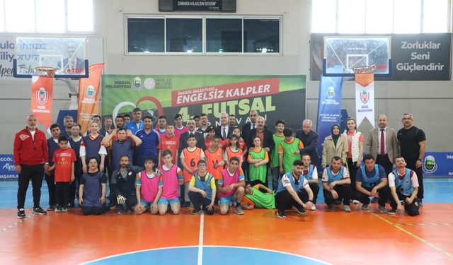 Bursa 'da engelsiz turnuva coşkusu