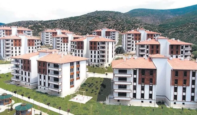 Bursa’da dev konut hamlesi: 10 ilçede yüzlerce ev kurasız satışa çıktı!