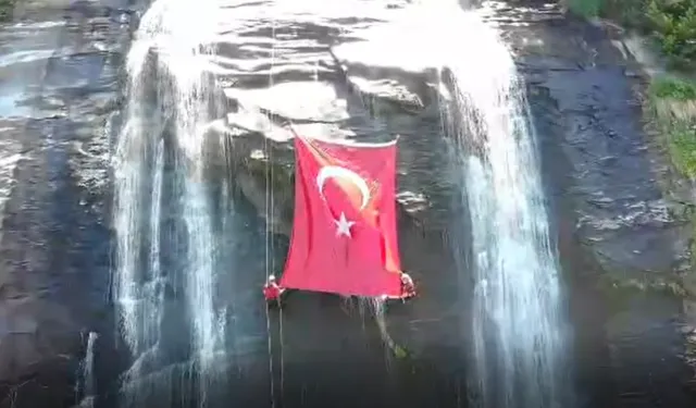 Bursa JAK ekiplerinden nefes kesen gösteri!