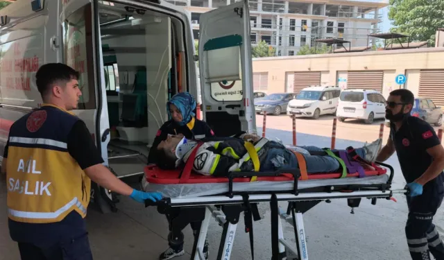 Bursa'da motosiklet sürücüsü tırın altında böyle kaldı