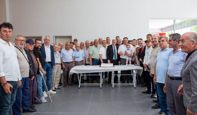 Bursa Büyükşehir’den şehit ve gazi babalarına Babalar Günü ziyareti
