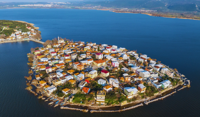 Bursa'nın “Küçük Venedik”i Gölyazı'da büyük değişim: O karar Meclis’ten geçti!