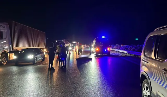 Bursa'da otoyol tehlikesi! Karşıya geçmek isterken tırın altında kaldı