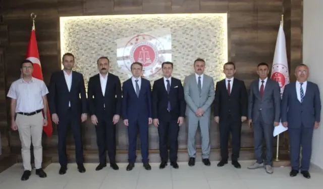 Bursa Adliyesi’nde veda vakti! Görev değişimi sonrası duygusal anlar