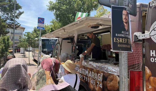 Dizi Karakteri İçin Lokma Döktürdüler! Görenler Gözlerine İnanamadı!"