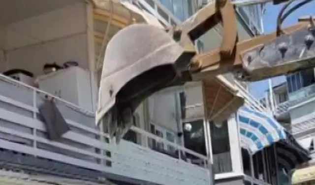 Bursa'da yarım asırlık sitede gerilim! Ev sahipleri tepki gösterdi