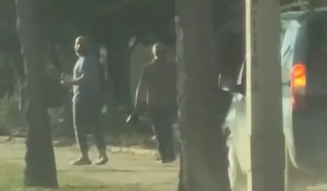 Bursa'da skandal görüntüler! Yayaların arasında araçla ilerledi