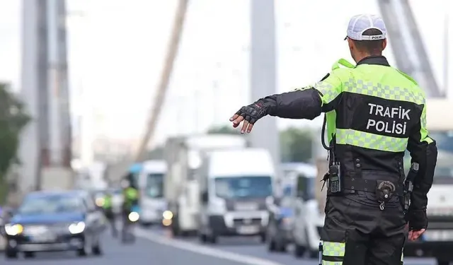 Yeni trafik yasası sonuç verdi! Trafikte saldırgan sürücü olayları yarı yarıya azaldı