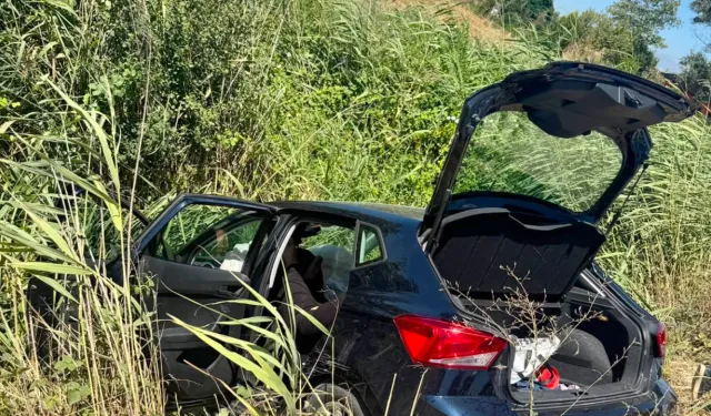 Bursa’da korkutan kaza! Otomobil sulama kanalına devrildi, 6 kişi yaralandı