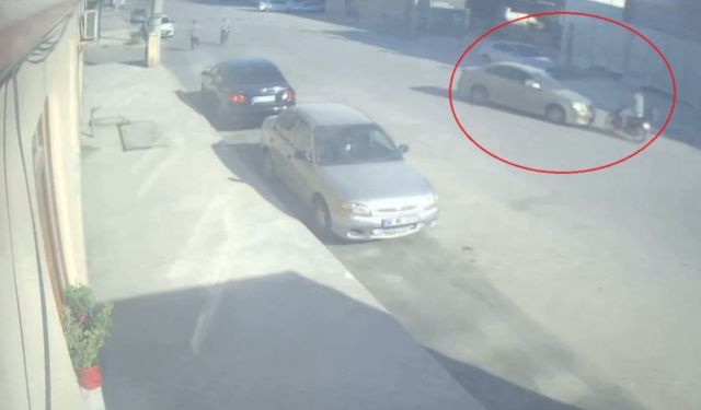Bursa’da feci kaza! Motosiklet sürücüsü çarpışmanın etkisiyle savruldu