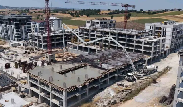 Atış Yapı Babylon’da malzeme sökümü iddiası: “Talan mı ediliyor?”