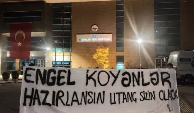 Bursa'da Gemlikspor taraftarından belediye ve TSO binası önünde tarihi  protesto!