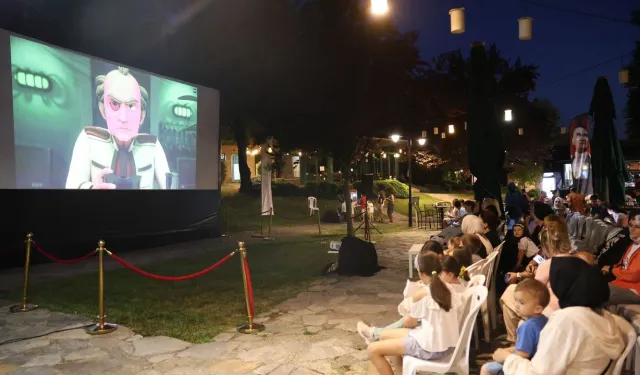 Bursa Osmangazi’de yaz akşamları sinema keyfiyle renklendi