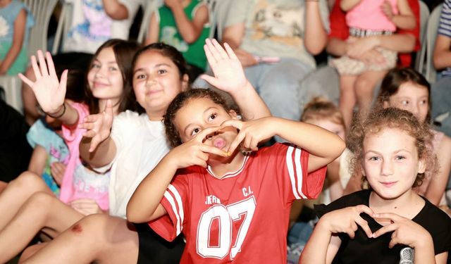Yazlık sinema coşkusu Başaran mahallesi'nde