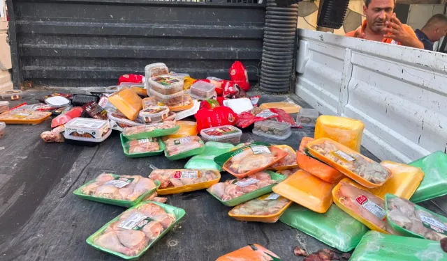 Bursa’daki zincir markette 52 bin TL’lik ceza! 250 kilo et imha edildi