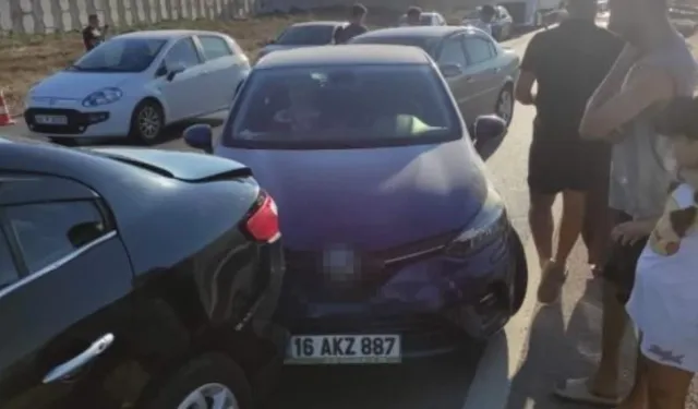 Bursa-Balıkesir yolunda zincirleme kaza! 5 araç birbirine girdi