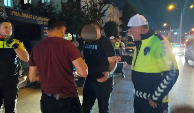 İnegöl'de kontrolden kaçan ehliyetsiz sürücüye 240 bin lira ceza