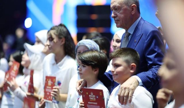 Cumhurbaşkanı Erdoğan'ın katıldığı yaz okulu buluşmasında rekor katılım