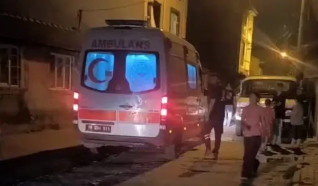 Bursa'da silahlı kavgada baba ve oğul yaralandı