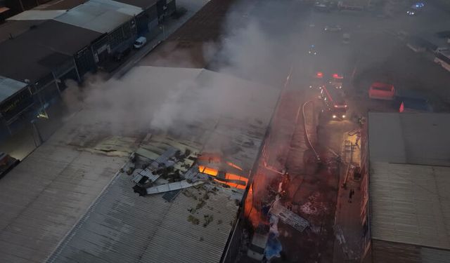 Bursa’da mühürlü boya imalathanesinde patlama! O anlar kamerada