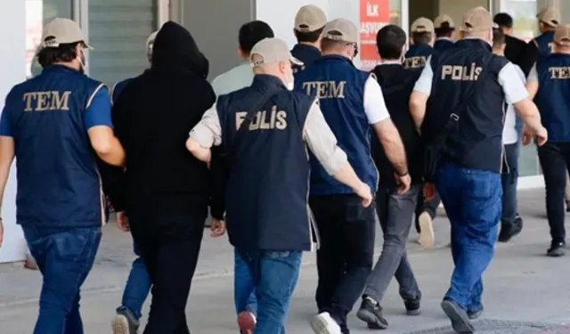 MİT ve Emniyetten FETÖ operasyonu: 3 şüpheli gözaltında