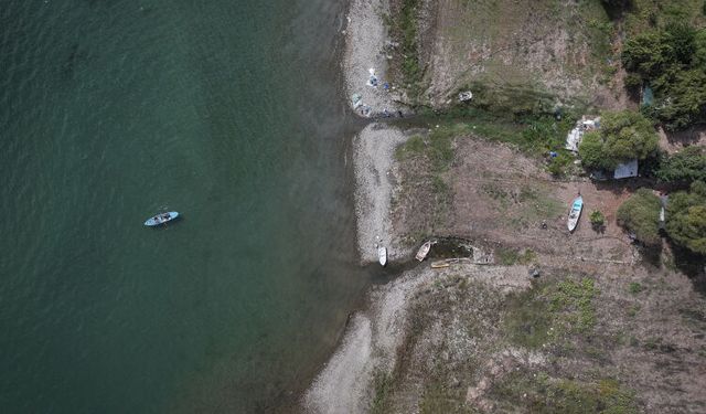 Bursa İznik Gölü’nde 200 metrelik çekilme! Uzmanlar uyardı