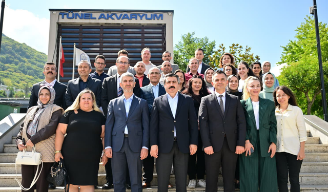 Bursa’da ayın personeli belli oldu! Başkan Yılmaz’dan başarı belgesi