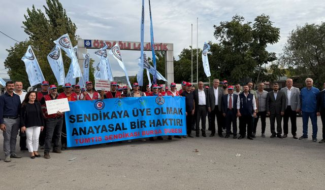 Özdağlı Lojistik önünde işçiler direnişlerine devam ediyorlar