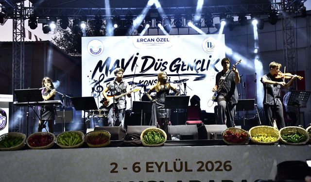 Yenişehir'in genç yetenekleri festivalde sahne aldı