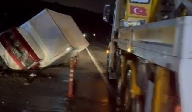 Bursa'da zincirleme kaza! Gemlik-Orhangazi yolunda trafik kilitlendi