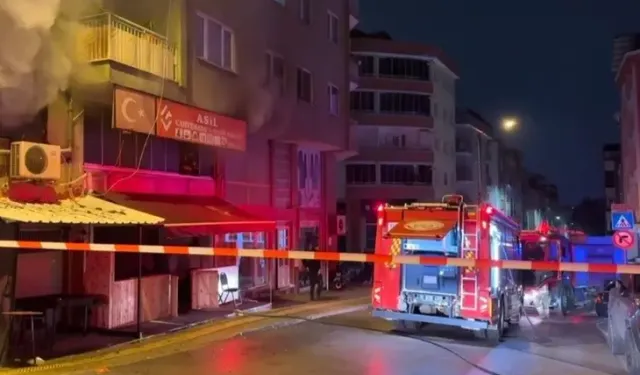 Bursa’da kıraathanede yangın! İtfaiye ekipleri seferber oldu