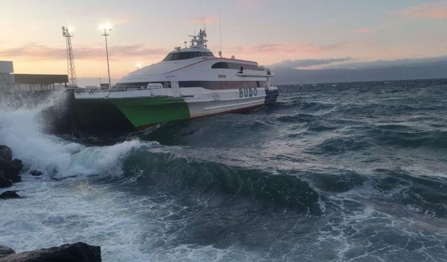 Bursa'da deniz ulaşımına hava engeli! BUDO'nun 12 seferi iptal edildi