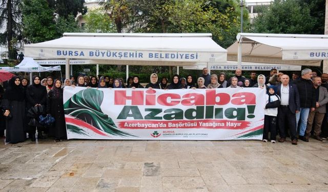 Bursa’da Azerbaycan tepkisi! “Başörtüsü yasağına hayır”