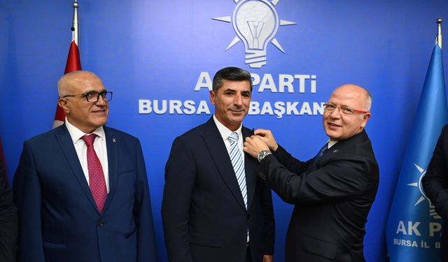 Bursa’da iki meclis üyesinden sürpriz karar! AK Parti’ye katıldılar