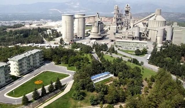 Bursa’nın dev şirketinde dikkat çeken karar! Kredi notu düşürüldü