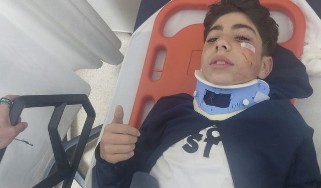Bursa'da korkutan kaza! 12 yaşındaki bisikletli çocuğa otomobil çarptı